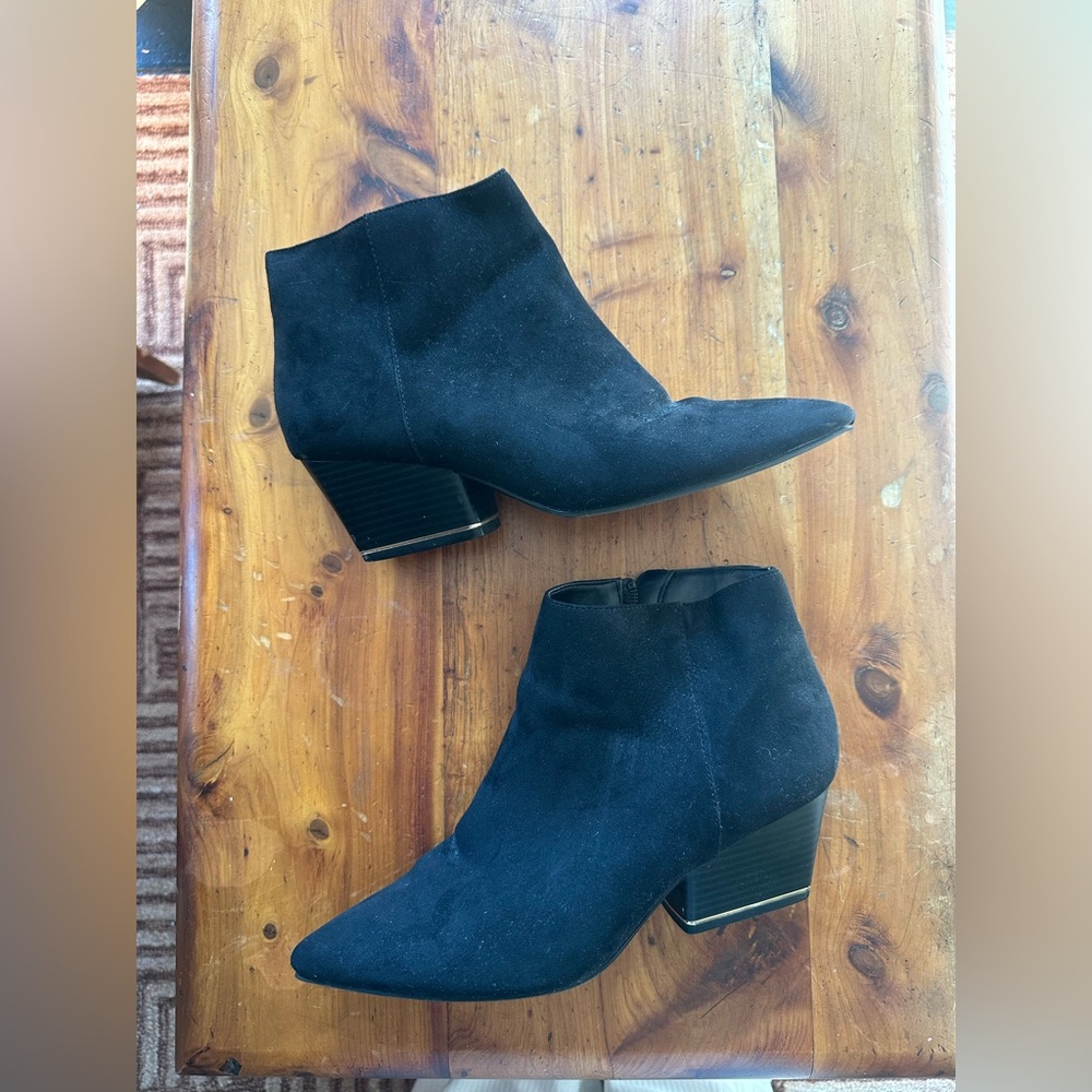 Alfani Step Flex Women's Black Suede Pointed Toe Ankle Boots Sz 8.5